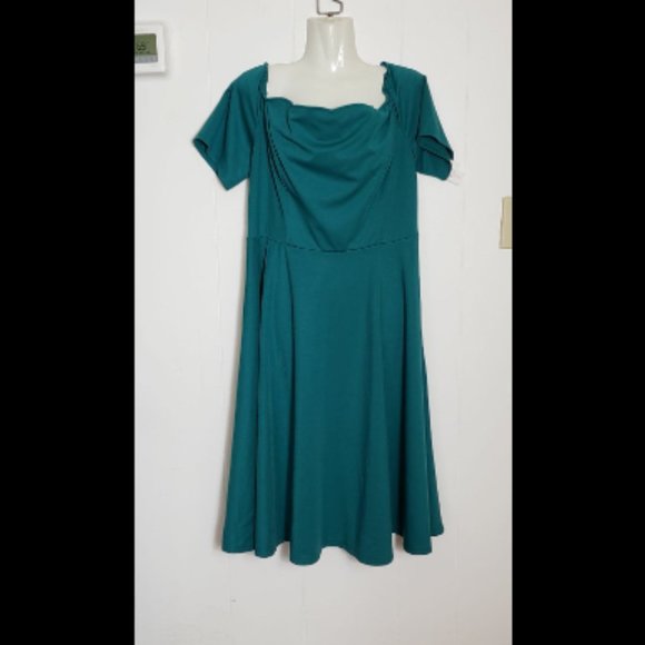 Belle Porque Off The Shoulder & Scallop Neckline Dress Size 2X - Picture 1 of 6